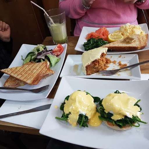 Gourmet Plated Eggs Benedict